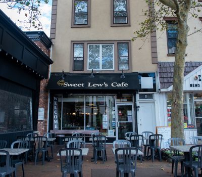 Sweet Lew's Cafe